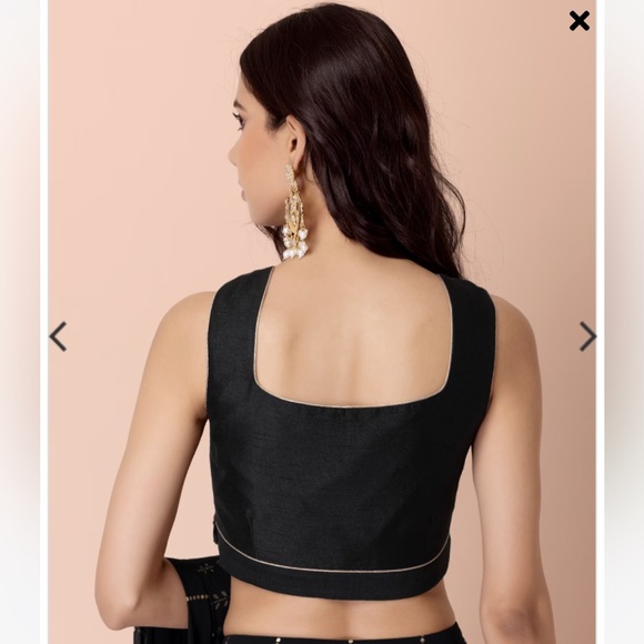 Black Square Neck Crop Top - Picture 3 of 6